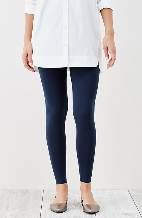 Leggings You’ll Live In Angelina Plush Lined Warm Winter Leggings. Best Fleece Lined Leggings: Angelina. Readers say: “Angelina makes warm leggings that are great for the price. Can’t beat $10!” For many readers, Angelina leggings are a no-brainer. They’re around $10, making them the best cheap leggings for winter.